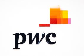PwC Consulting LLC logo